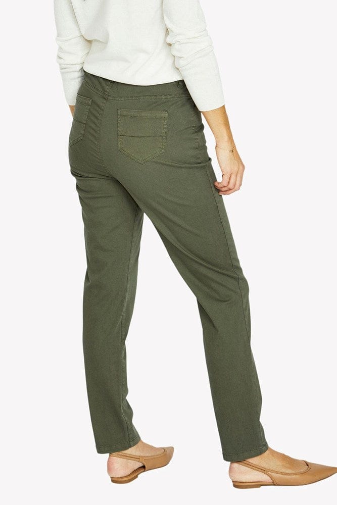 Load image into Gallery viewer, Jump Womens Luxury Trim Jean - Olive
