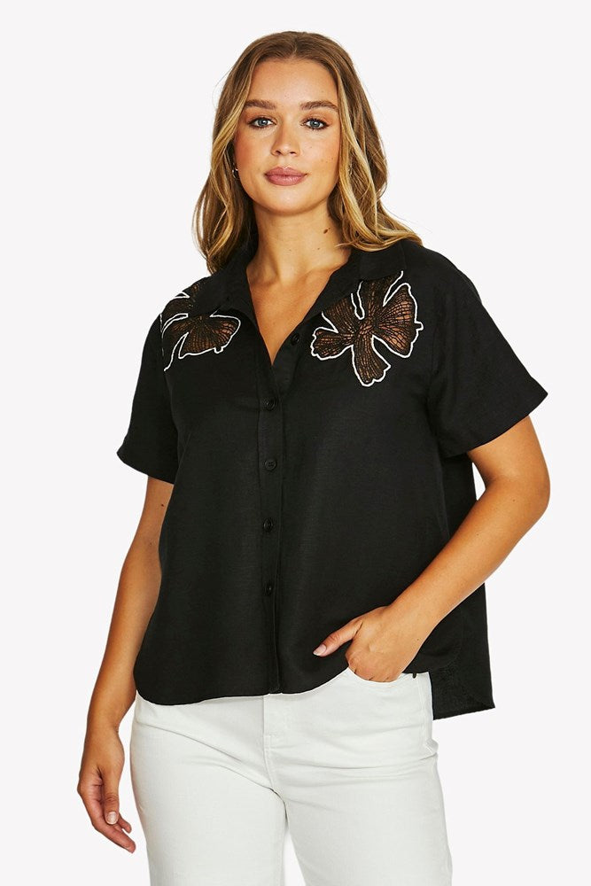 Load image into Gallery viewer, Jump Womens Flower Motif Shirt
