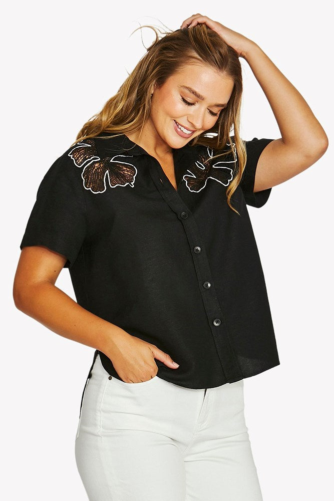 Load image into Gallery viewer, Jump Womens Flower Motif Shirt
