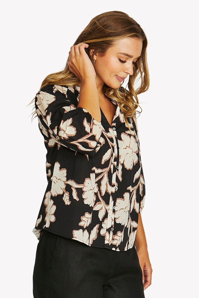 Load image into Gallery viewer, Jump Womens Flower Trio Top
