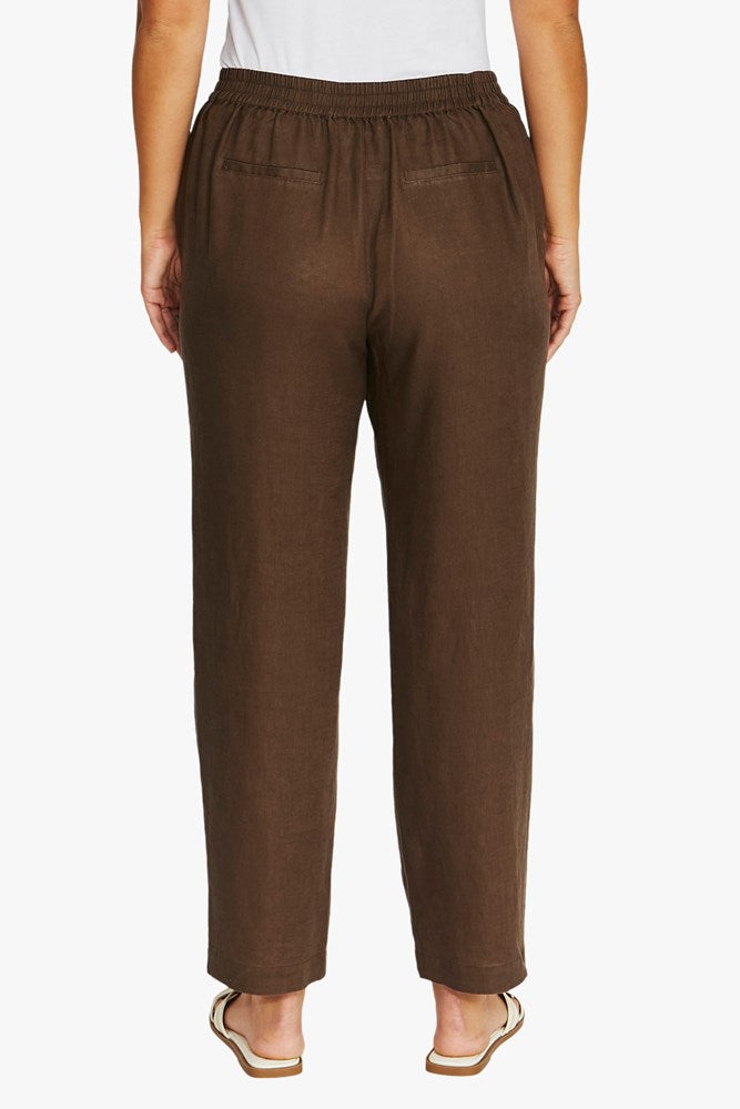 Load image into Gallery viewer, Jump Womens 7/8 Core Pants - Chocolate
