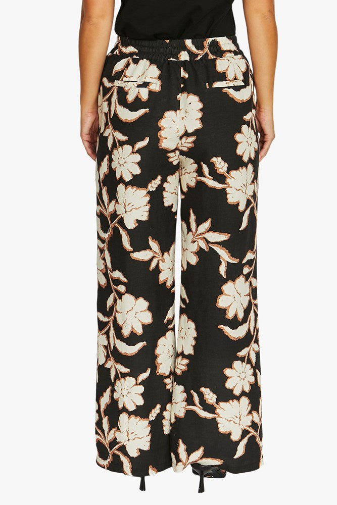 Load image into Gallery viewer, Jump Womens Flower Trio Pant
