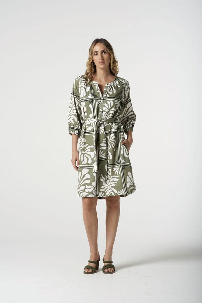 Load image into Gallery viewer, Goondiwindi Cotton Womens Raglan Dress with Placket
