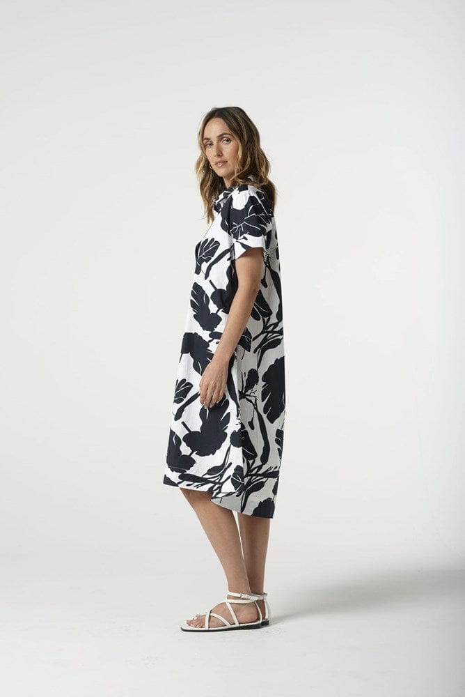 Load image into Gallery viewer, Goondiwindi Cotton Womens Block Leaf Print Dress
