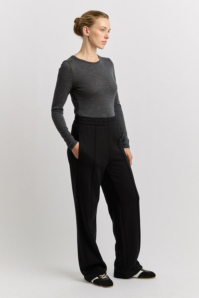 Load image into Gallery viewer, Toorallie Womens Long Sleeve Merino Tee
