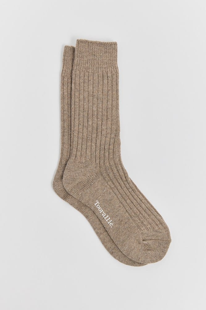 Load image into Gallery viewer, Toorallie Mens Ribbed Merino Socks - Oat
