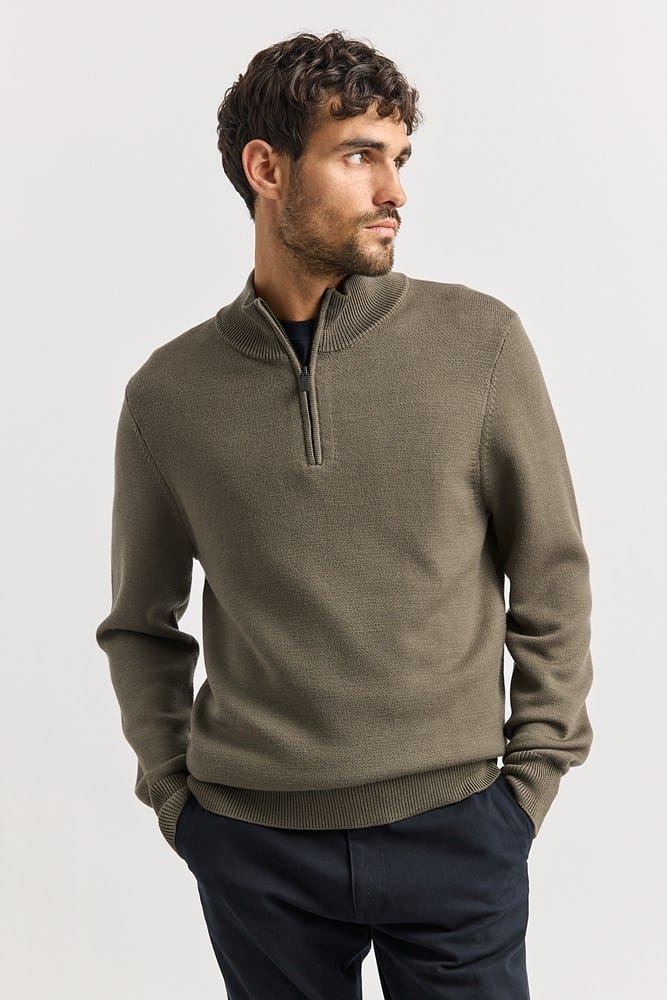 Load image into Gallery viewer, Toorallie Mens Trademark Half Zip - Falcon

