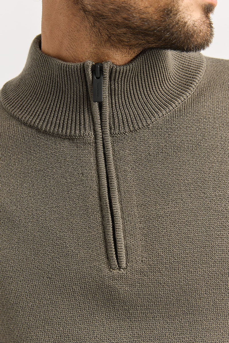 Load image into Gallery viewer, Toorallie Mens Trademark Half Zip - Falcon
