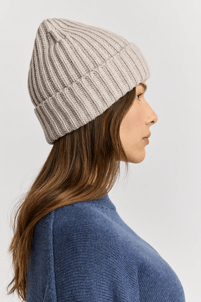 Load image into Gallery viewer, Toorallie Womens Chunky Wool Beanie - Light Oat
