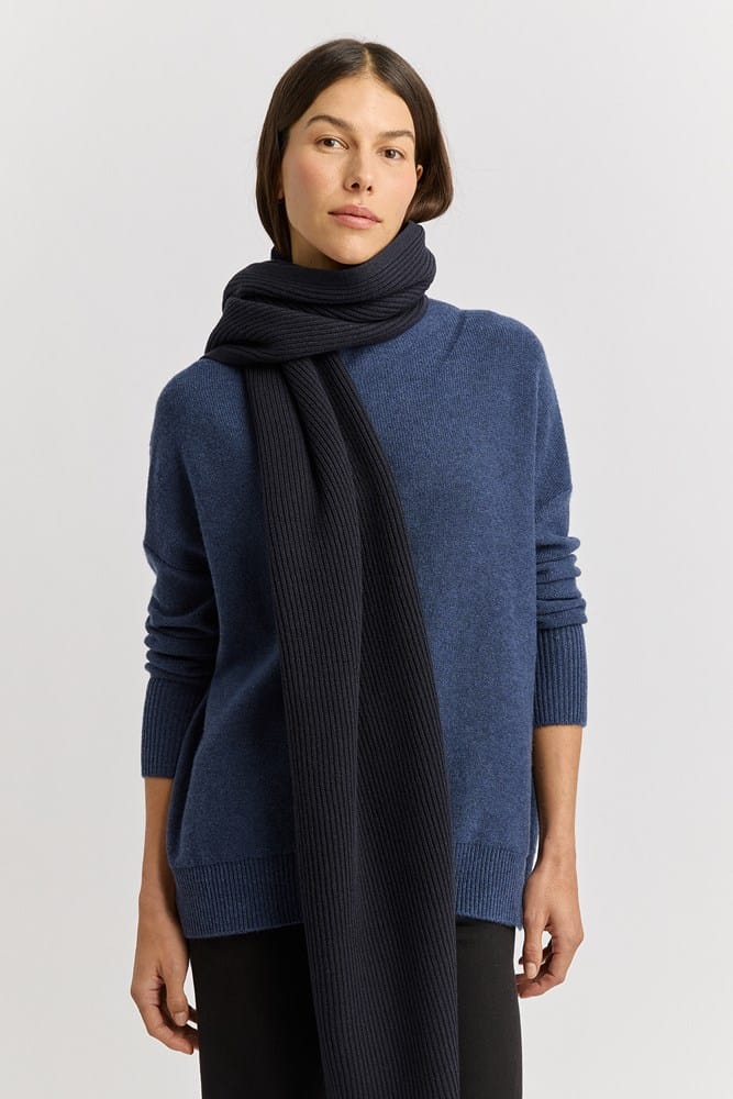 Load image into Gallery viewer, Toorallie Womens Fine Rib Scarf - French Navy
