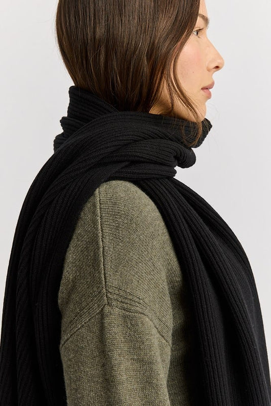 Toorallie Womens Extra Fine Merino Scarf - Black
