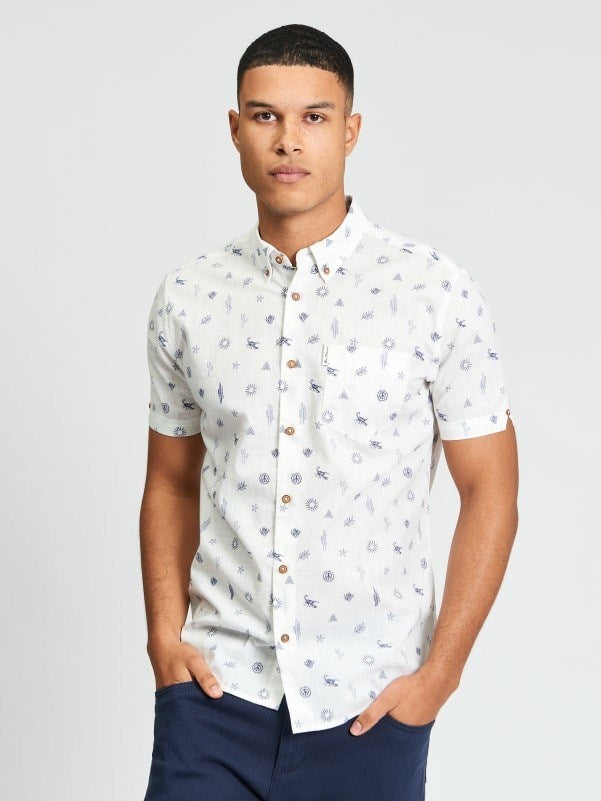 Load image into Gallery viewer, Ben Sherman Mens Short Sleeve Festival Print Shirt in Snow White
