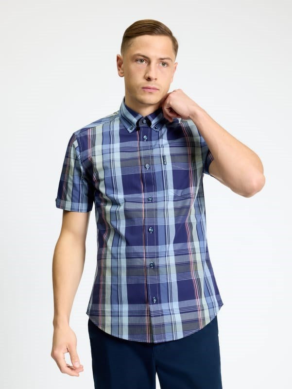 Load image into Gallery viewer, Ben Sherman Mens Short Sleeve Block Check Shirt in Twilight Denim
