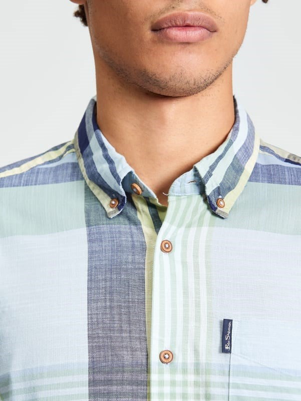 Load image into Gallery viewer, Ben Sherman Mens Short Sleeve Large Madras Check Shirt in Powder Blue
