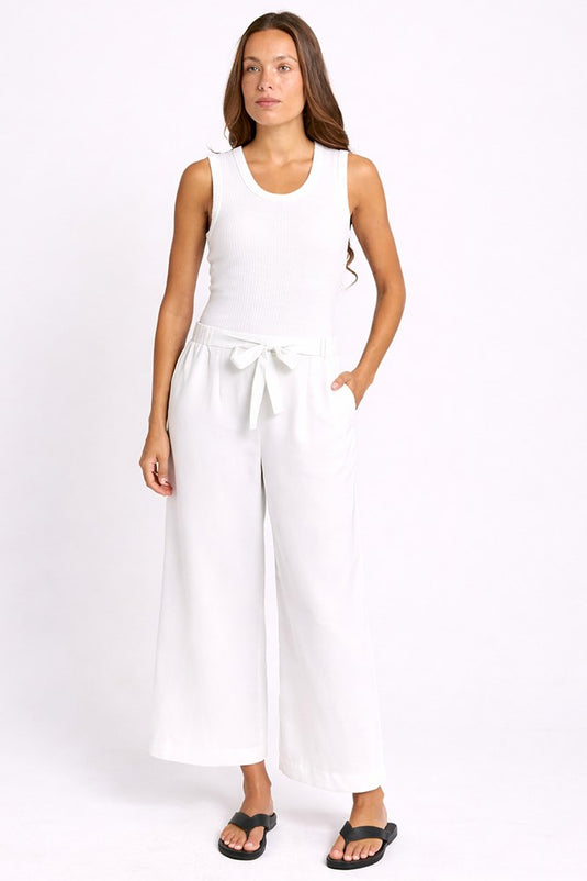 Betty Basics Womens Bella Crop Pants - White