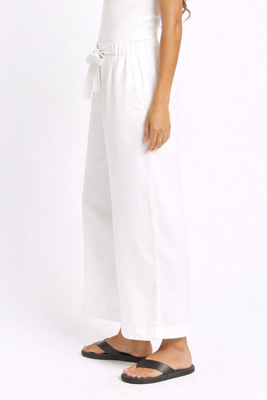 Betty Basics Womens Bella Crop Pants - White