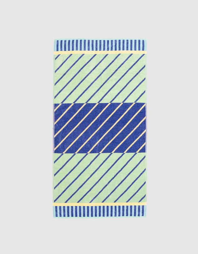 Load image into Gallery viewer, Bambury Bias Jacquard Beach Towel
