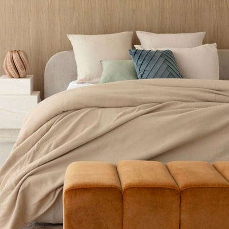Load image into Gallery viewer, Bambury Carson Wool Bamboo Blanket - Latte

