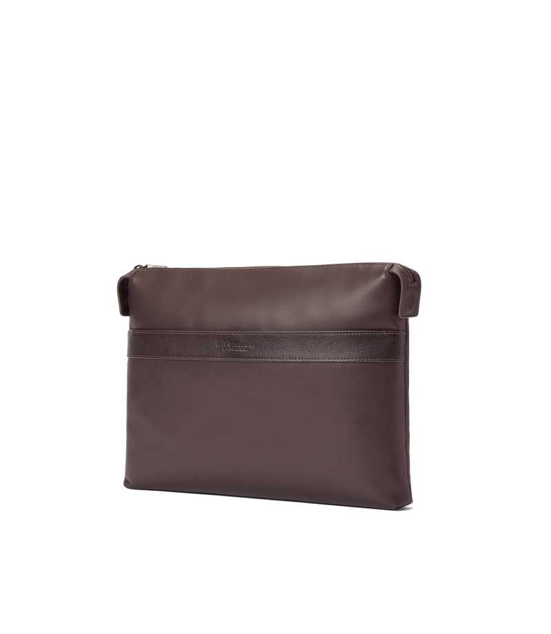 Load image into Gallery viewer, R.M. Williams Farrier Laptop Case - Chestnut
