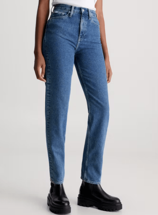 Calvin Klein Womens Authentic Slim Straight Jean