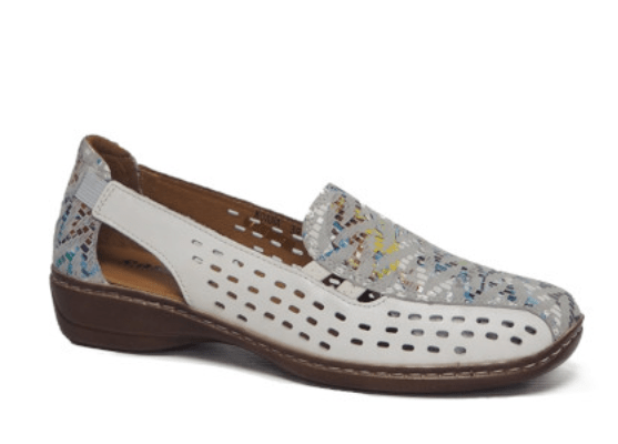 Load image into Gallery viewer, Cassini Womens Moana Shoe
