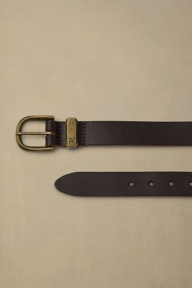 Load image into Gallery viewer, Akubra No Bull Chocolate Brass Belt
