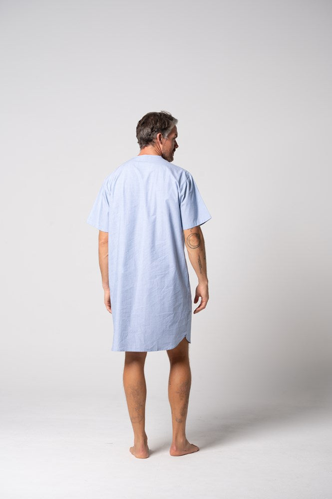 Load image into Gallery viewer, Contare Men's Refined Cotton Short Sleeve Nightshirt - Chambray
