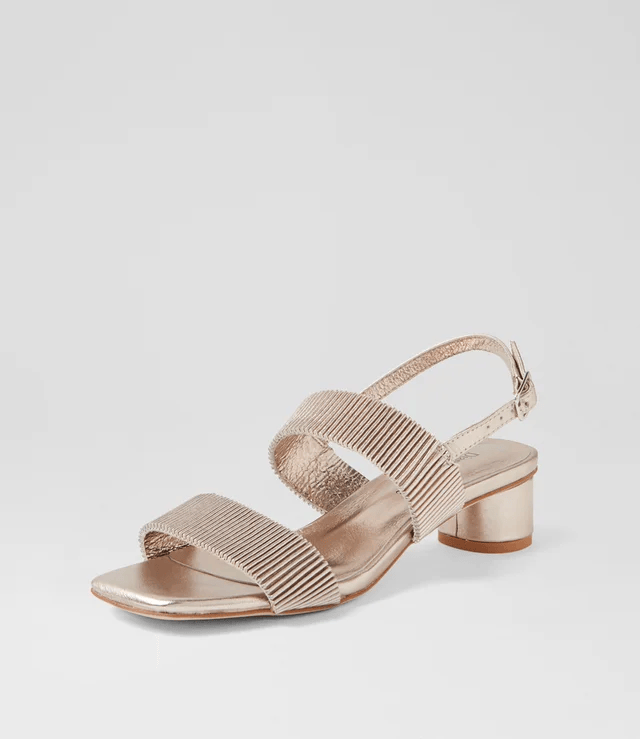 Load image into Gallery viewer, Django &amp; Juliette Womens Hatsee Leather Sandals - Pale Rose Gold
