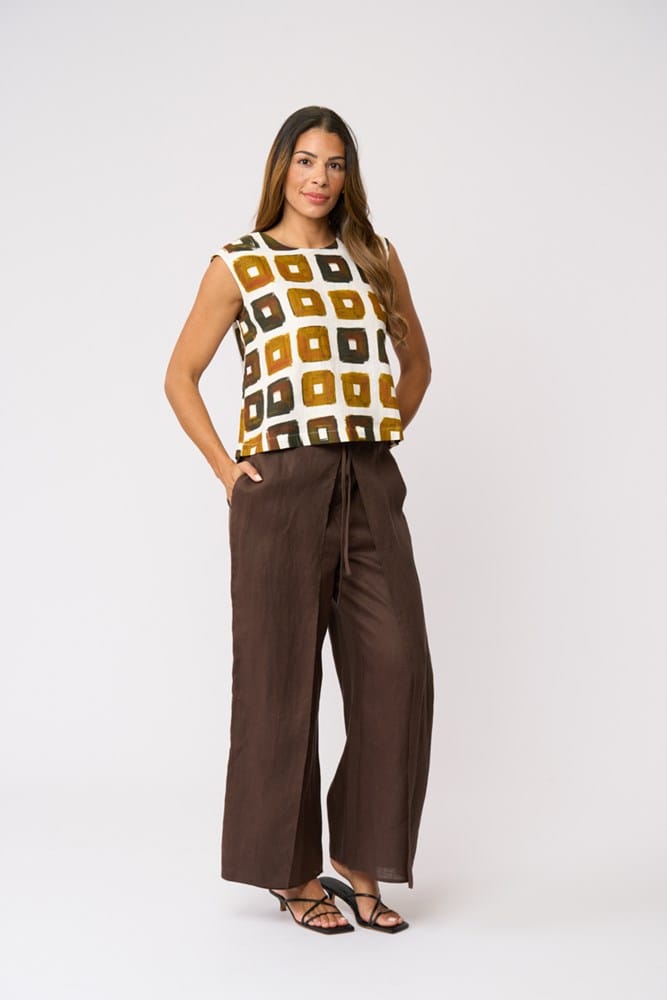 Load image into Gallery viewer, Foil Womens Its Only Natural Top - Shadow Box
