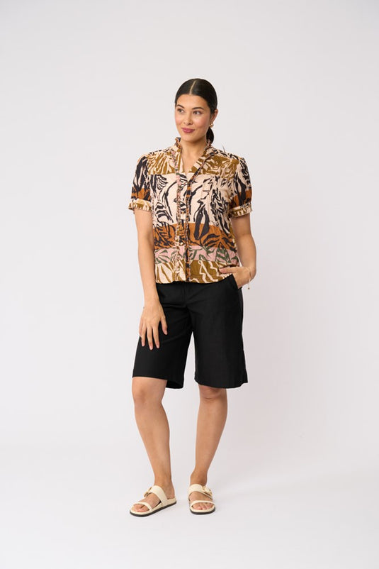 Foil Womens Crushing It Cap Sleeve Shirt