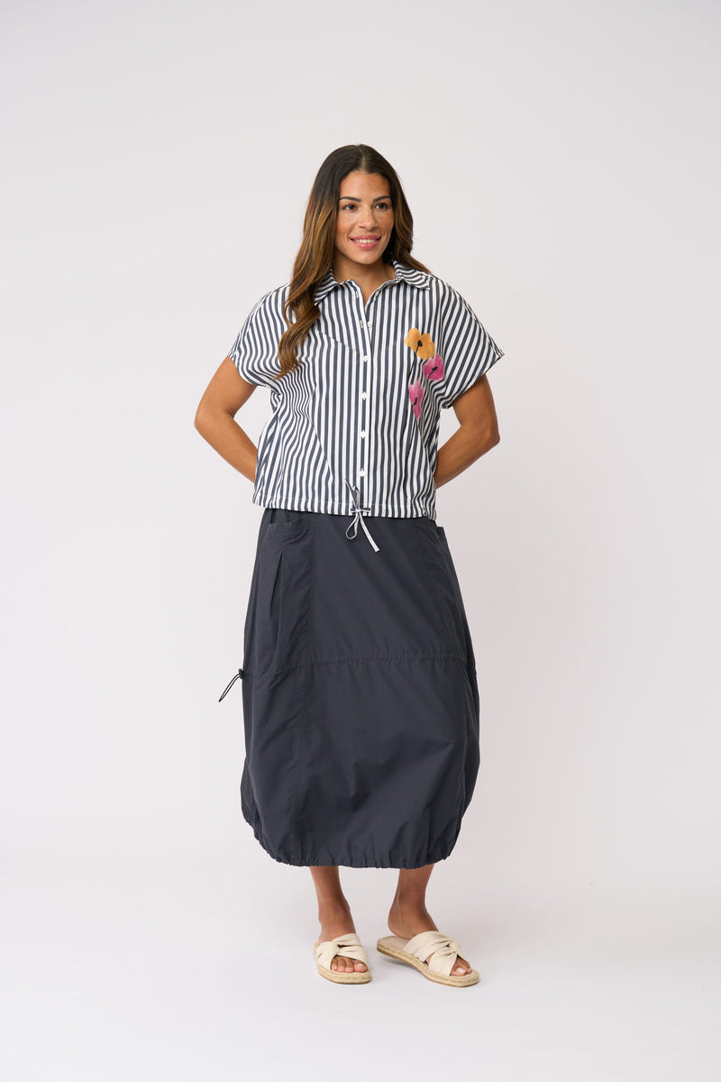 Load image into Gallery viewer, Foil Womens Fresh Pick Shirt
