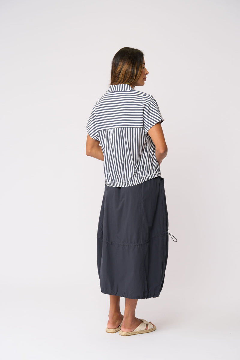 Load image into Gallery viewer, Foil Womens Fresh Pick Shirt
