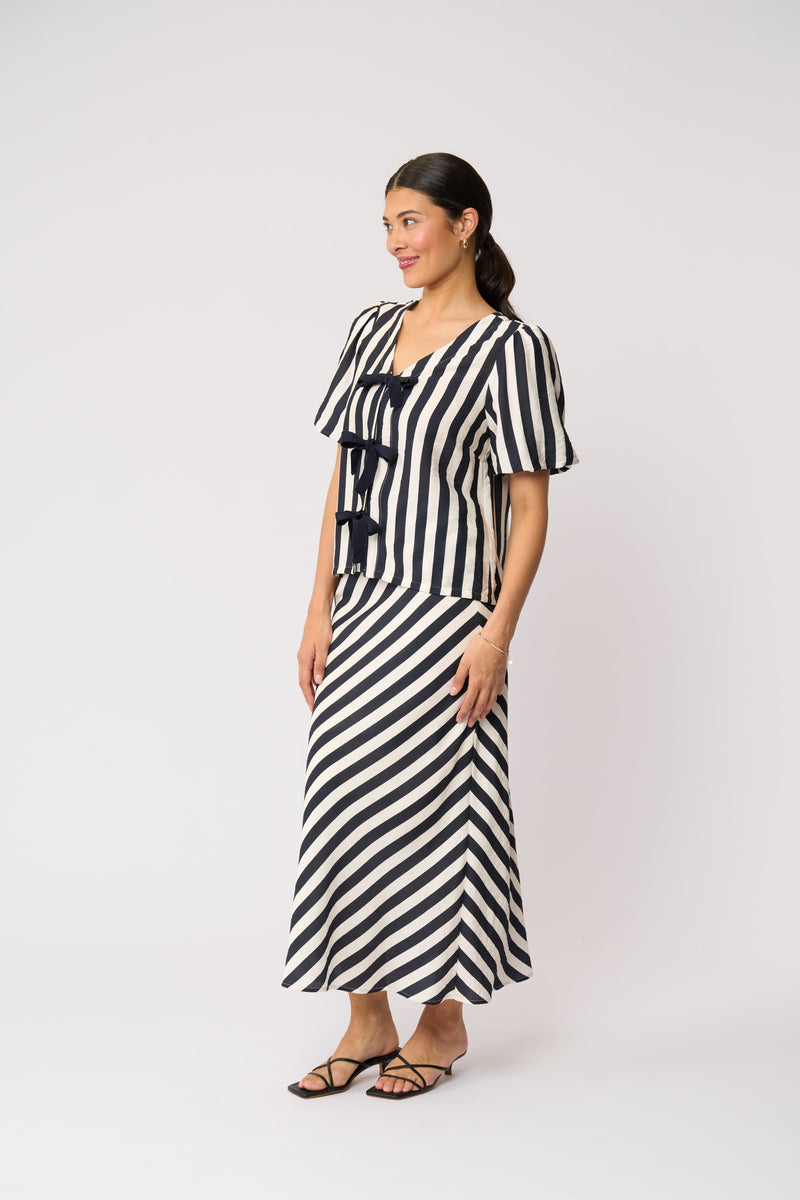 Load image into Gallery viewer, Foil Womens Stripe Right Top
