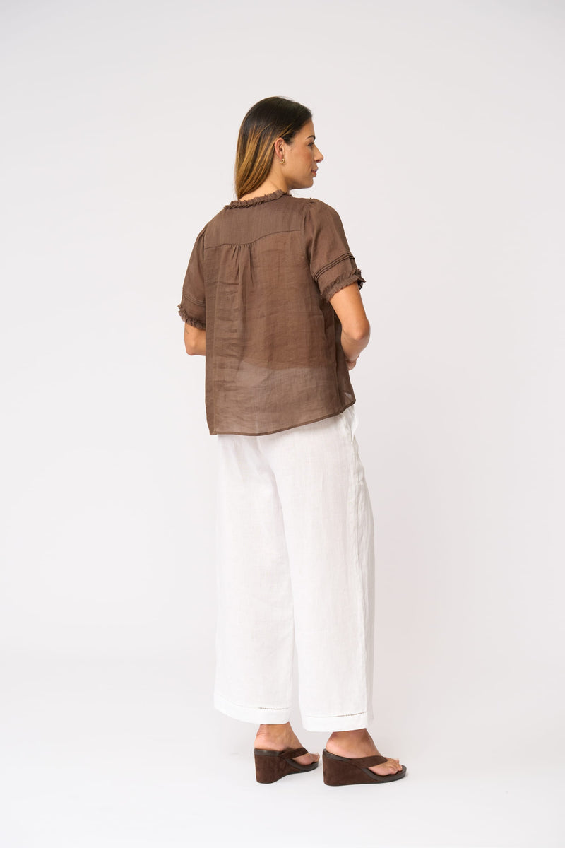 Load image into Gallery viewer, Foil Womens Frill Of It Blouse - Cocoa
