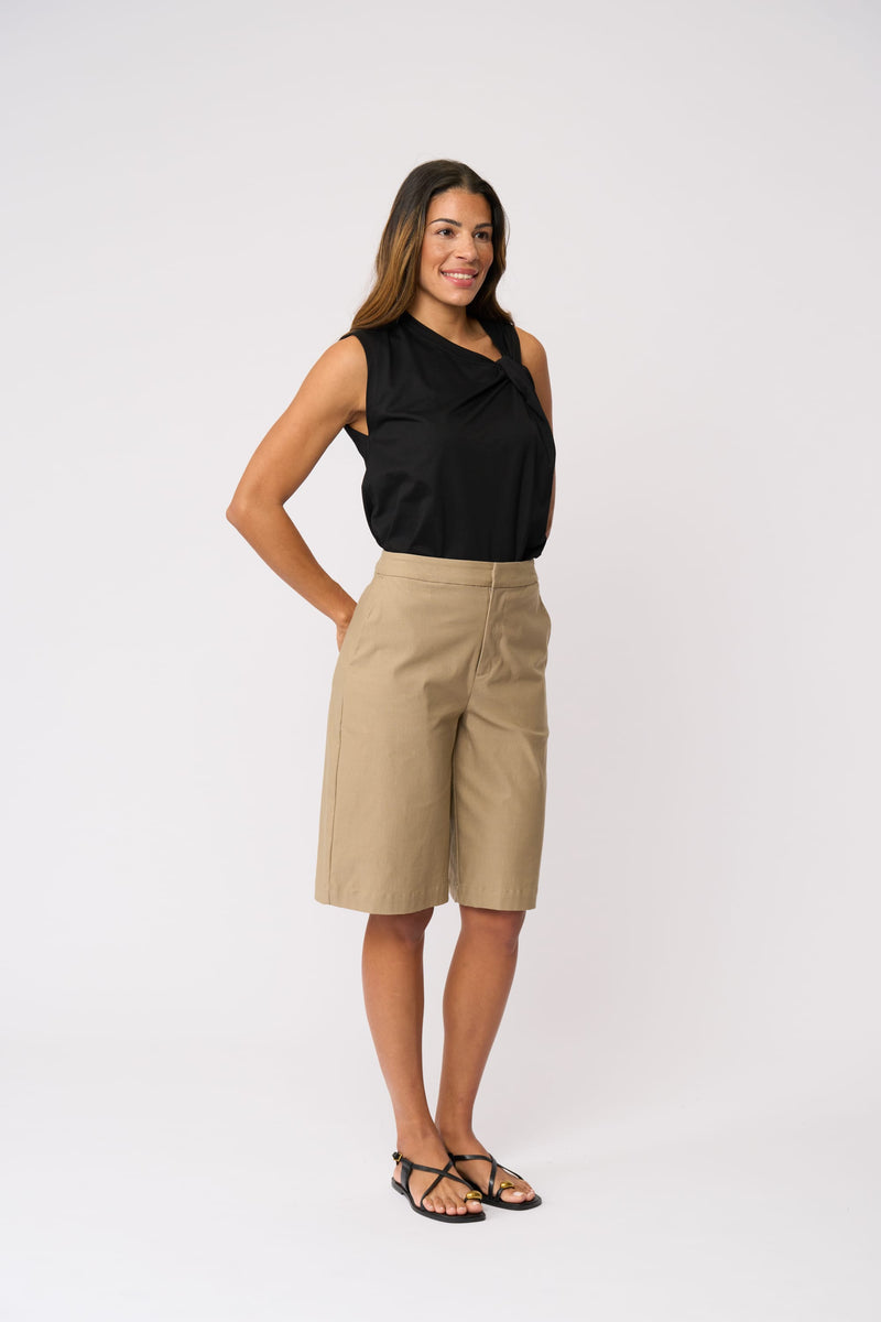 Load image into Gallery viewer, Foil Womens High Wire Short - Cafe Au Lait
