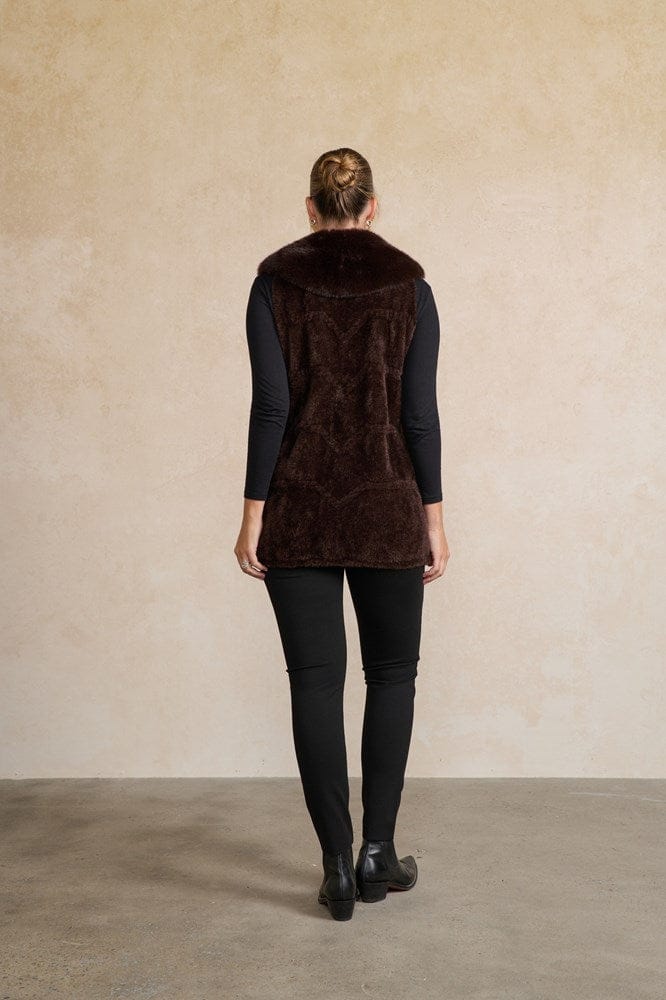 Load image into Gallery viewer, Holmes &amp; Fallon Womens Long Faux Fur Vest - Chocolate

