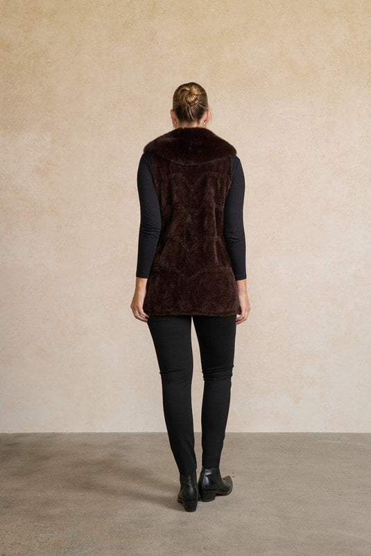 Holmes & Fallon Womens Long Faux Fur Vest - Chocolate