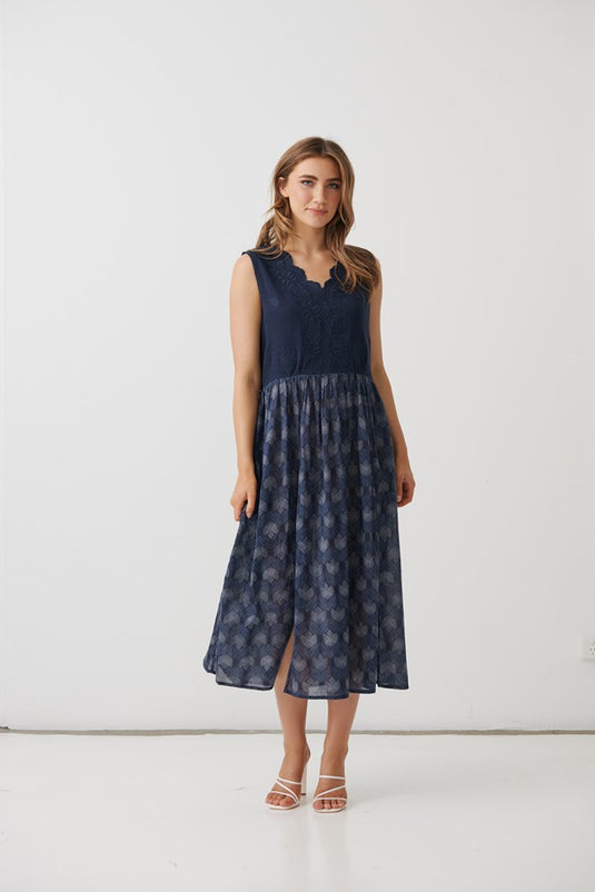 Holmes & Fallon Womens Geo Bud Print Dress with Lace Bodice