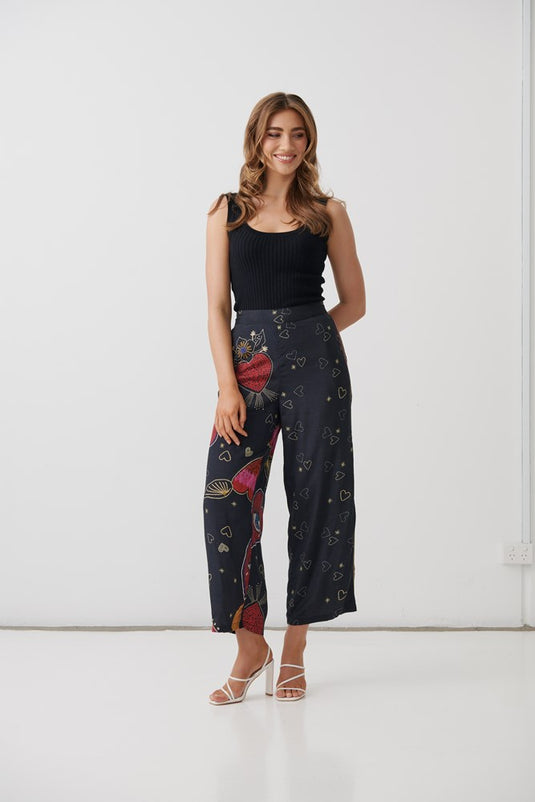 Holmes & Fallon Womens Mystic Hearts Print Pant with Side Trim
