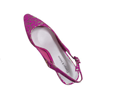 Load image into Gallery viewer, Django &amp; Juliette Womens Hinnis Shoe
