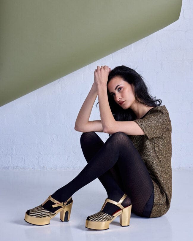 Load image into Gallery viewer, Tightology Womens Herringbone Merino Wool Tights – Black
