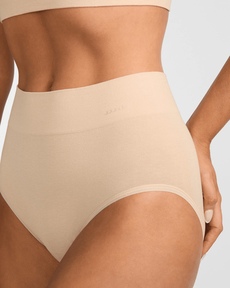 Load image into Gallery viewer, Jockey Womens Skimmies Modal Full Brief - Nude
