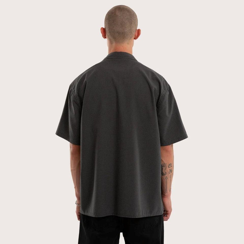 Load image into Gallery viewer, Kiss Chacey Mens Pulse Short Sleeve Shirt
