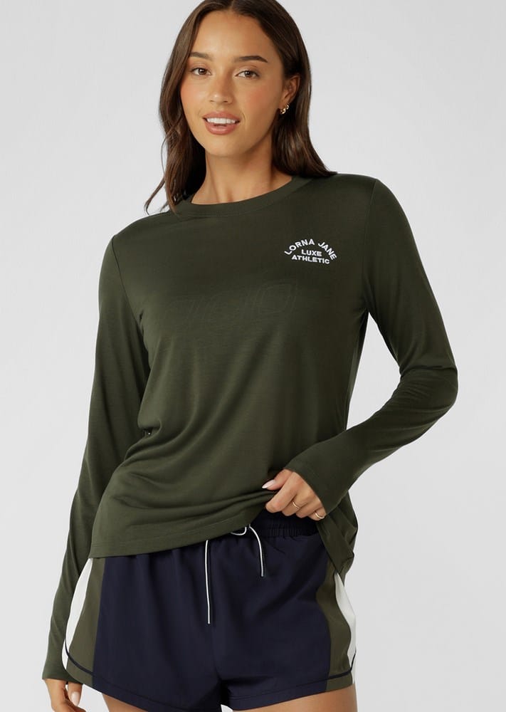Load image into Gallery viewer, Lorna Jane Lotus Long Sleeve Top - Luxury Green
