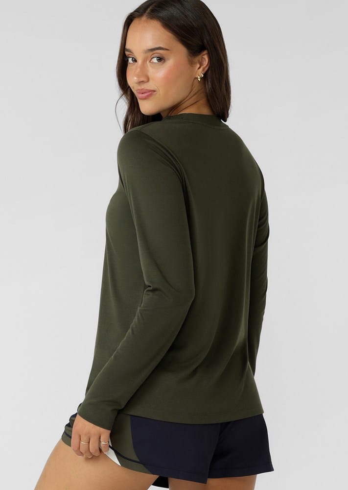 Load image into Gallery viewer, Lorna Jane Lotus Long Sleeve Top - Luxury Green
