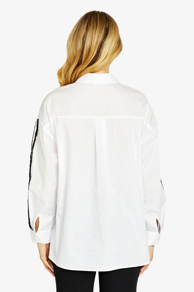 Load image into Gallery viewer, Pingpong Womens Flower Embellished Shirt
