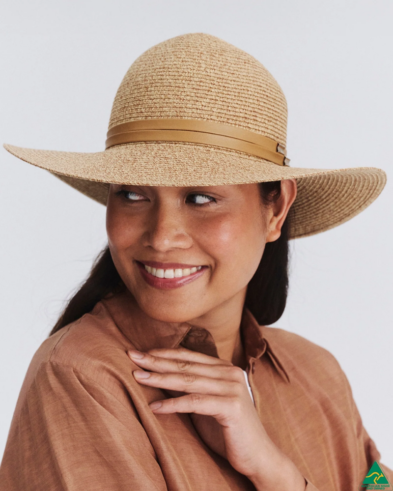 Load image into Gallery viewer, Rigon Womens Gena Flexibraid® Capeline
