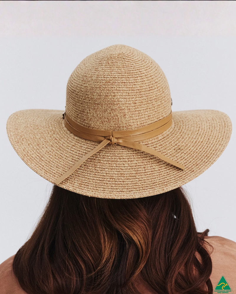 Load image into Gallery viewer, Rigon Womens Gena Flexibraid® Capeline
