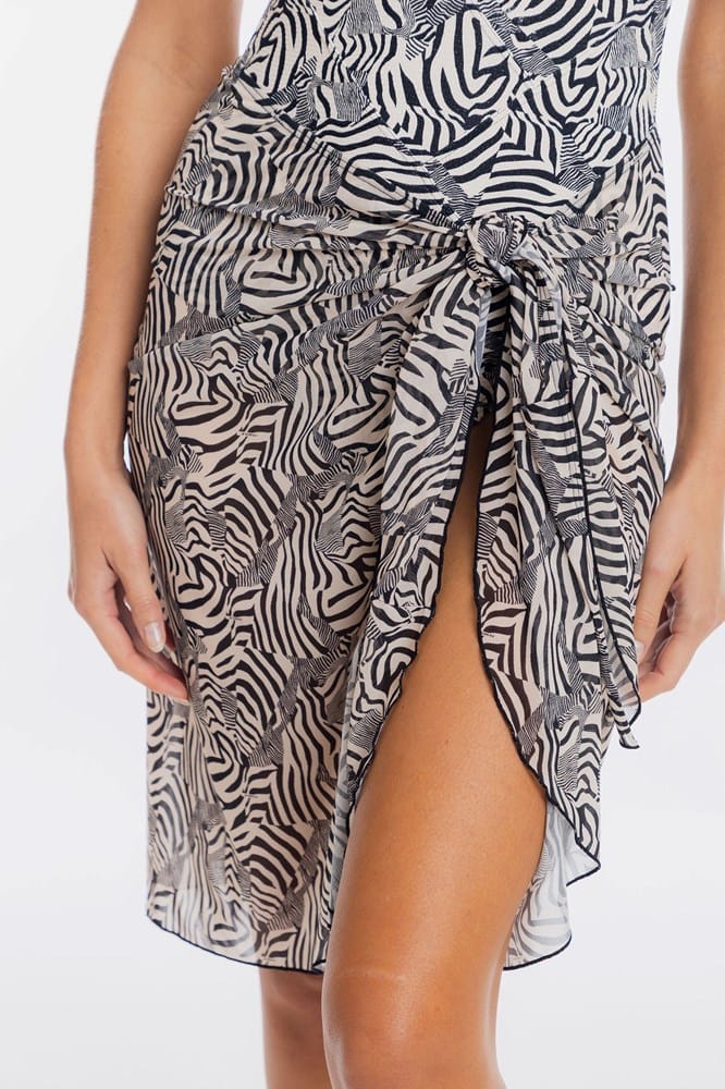 Load image into Gallery viewer, Togs Womens Zurich Mesh Sarong
