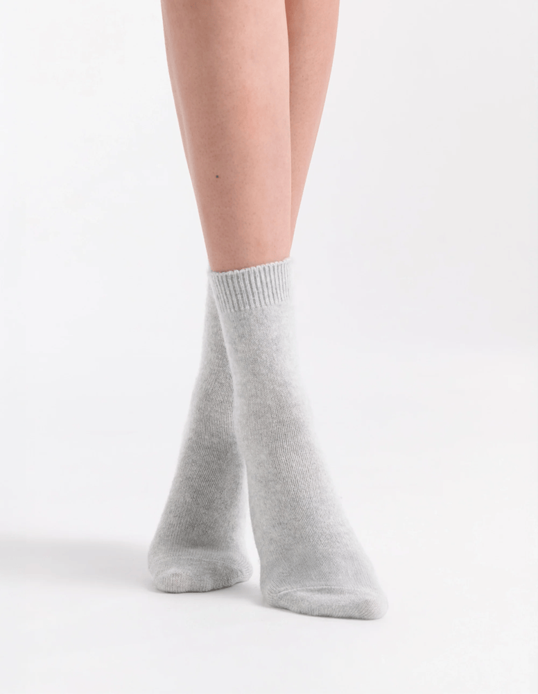 Load image into Gallery viewer, Levante Pina Crew Socks
